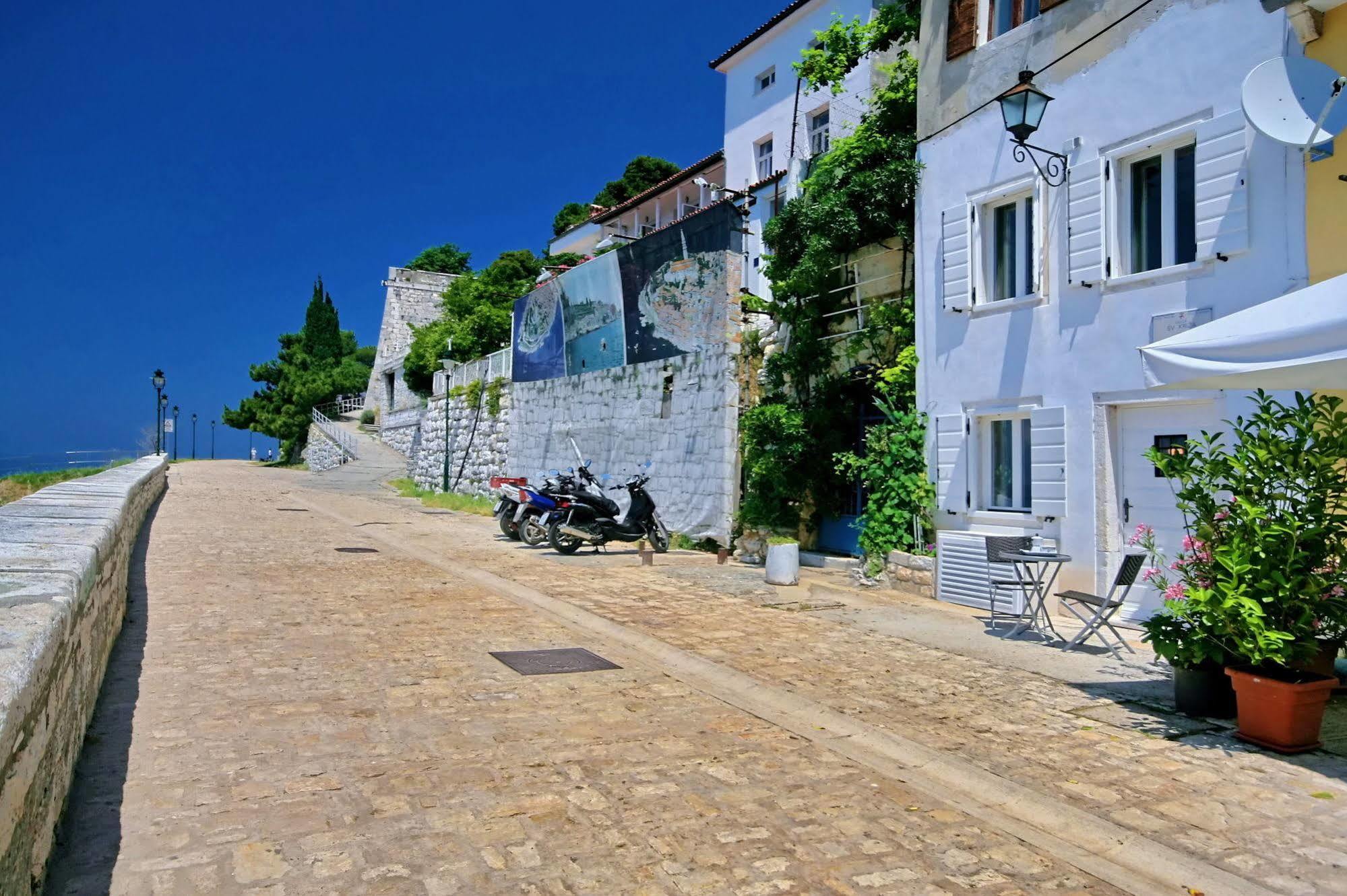 Angelo D'Oro Apartment Monte Rovinj Exterior photo